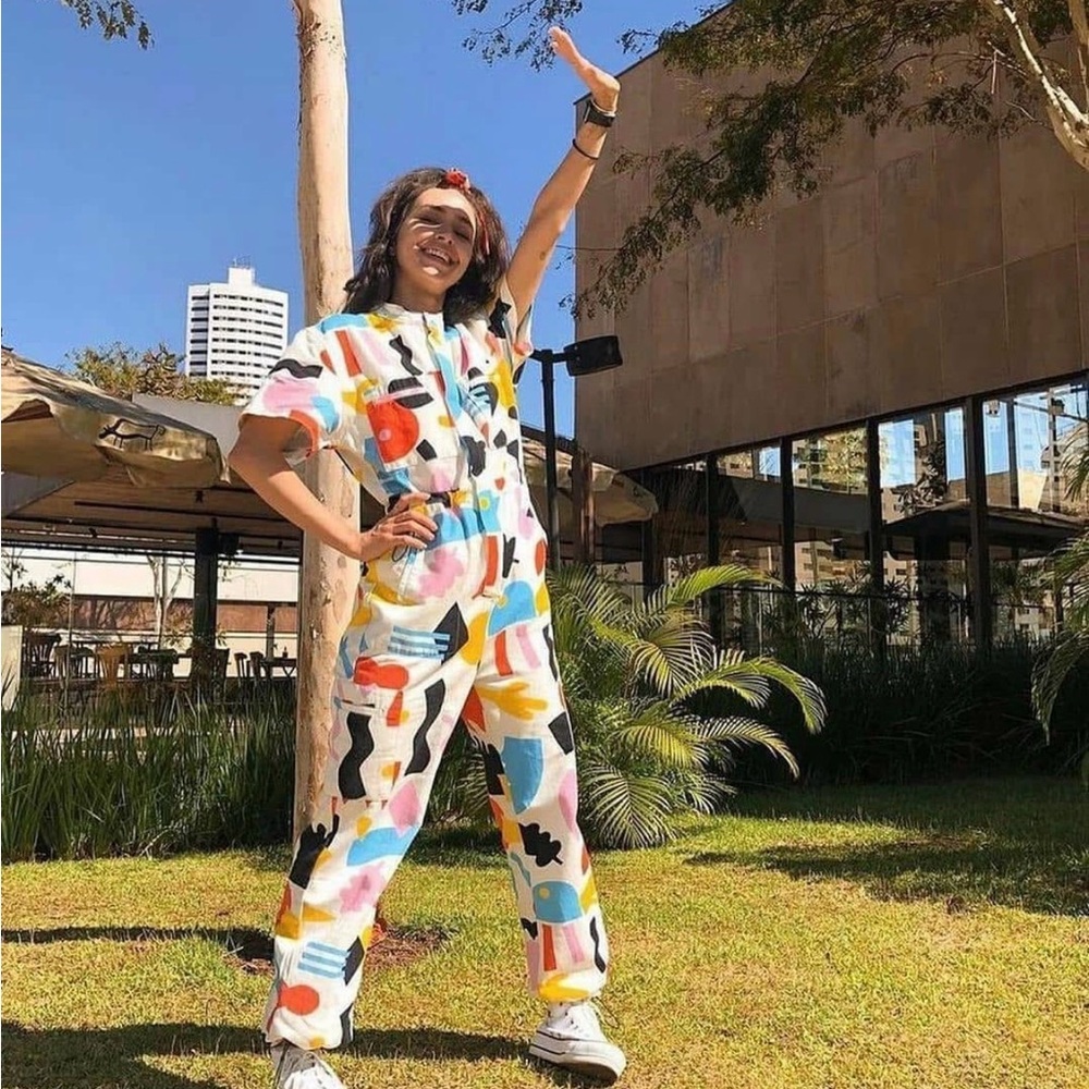 FARM Rio Multicolor Abstract Jumpsuit - G/US: L.
Used good condition